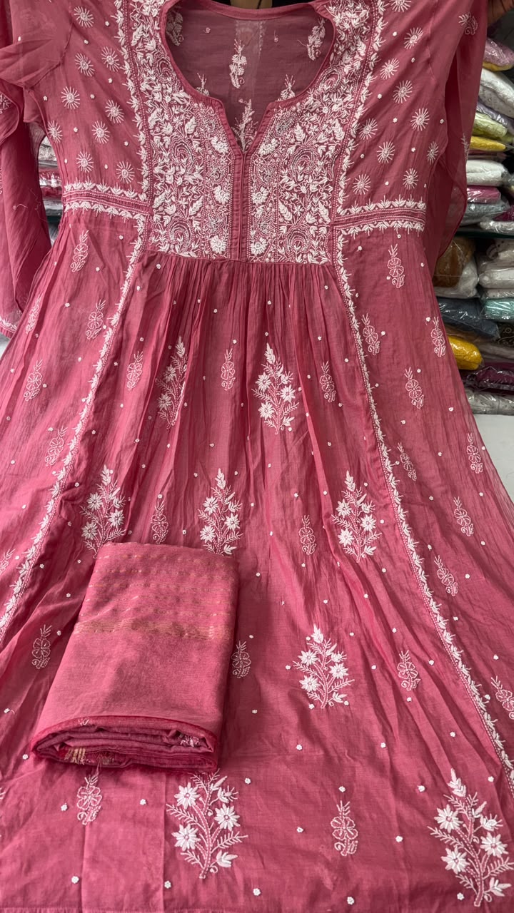 Mauve Pink Mul Chanderi Hand-Embroidered Suit Set