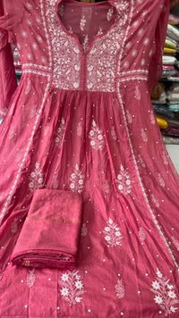Mauve Pink Mul Chanderi Hand-Embroidered Suit Set
