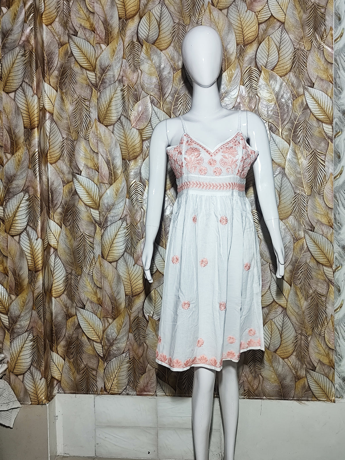 Cotton Noodle Strip Single Dress  With Peach Embroidery